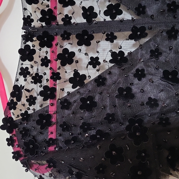 Mac Duggal Floral Applique Cocktail Midi Dress - Picture 9 of 16